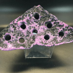 8 Hole Magnetic Frag Rock Corner Display